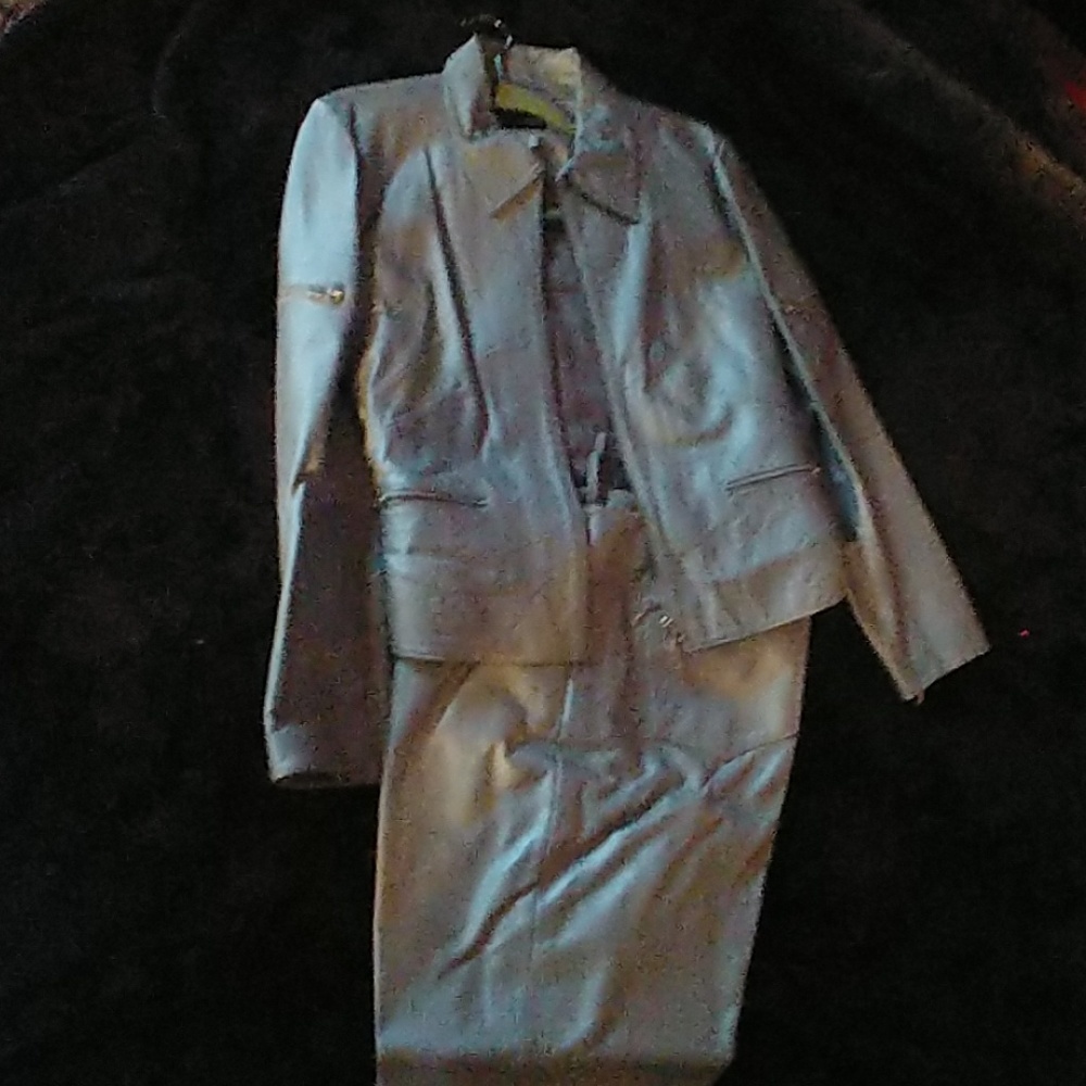 Metrostyle 2pc leather pants suit size